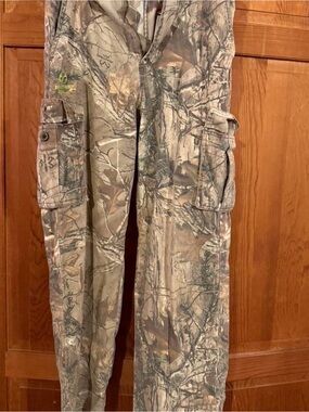 Realtree Men's Camo Cargo Pants in Tan and Green